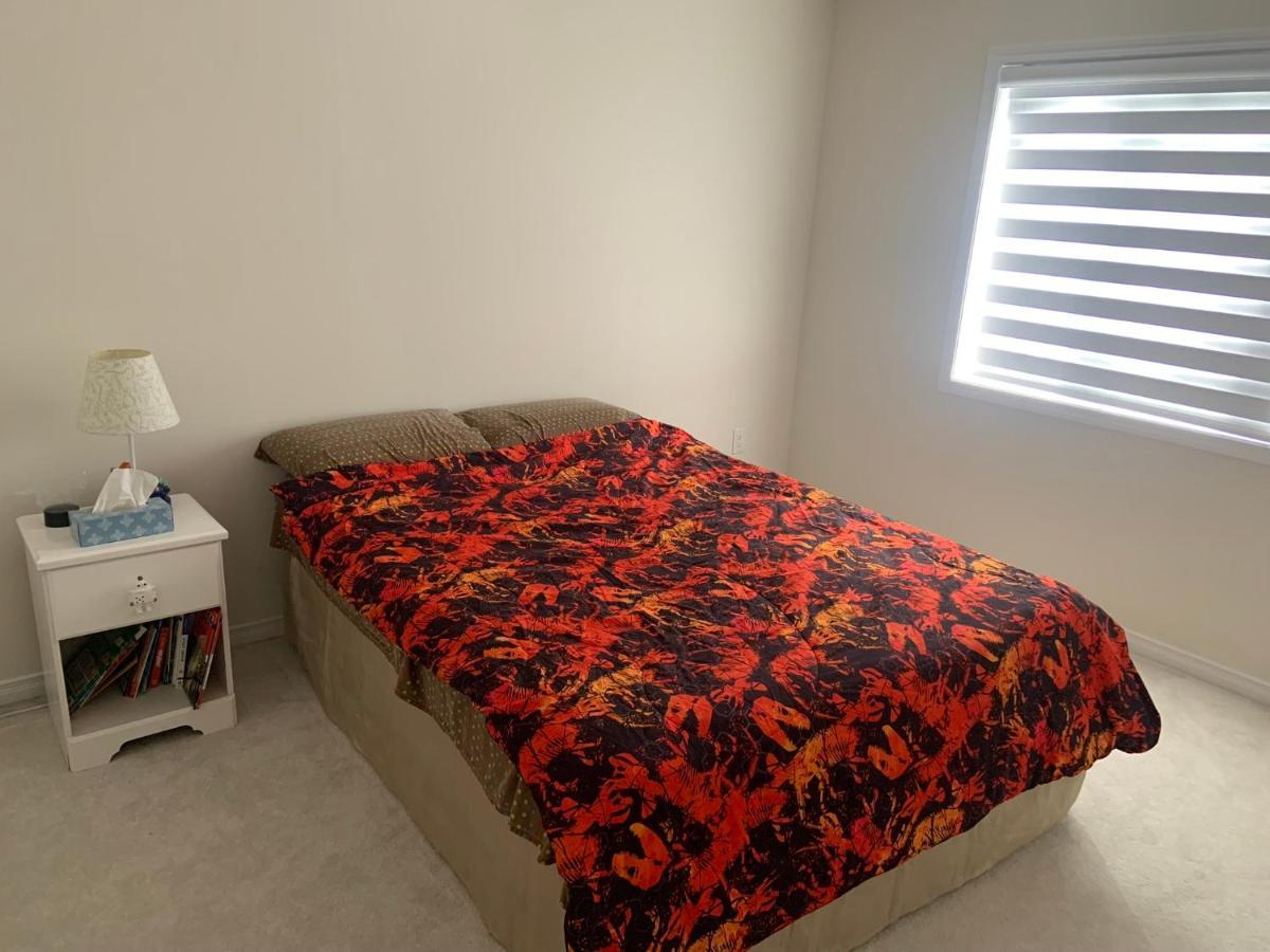Willa Niagara- Beautiful Cozy Sunfilled Big Complete House Minutes Drive From Falls Thorold Zewnętrze zdjęcie